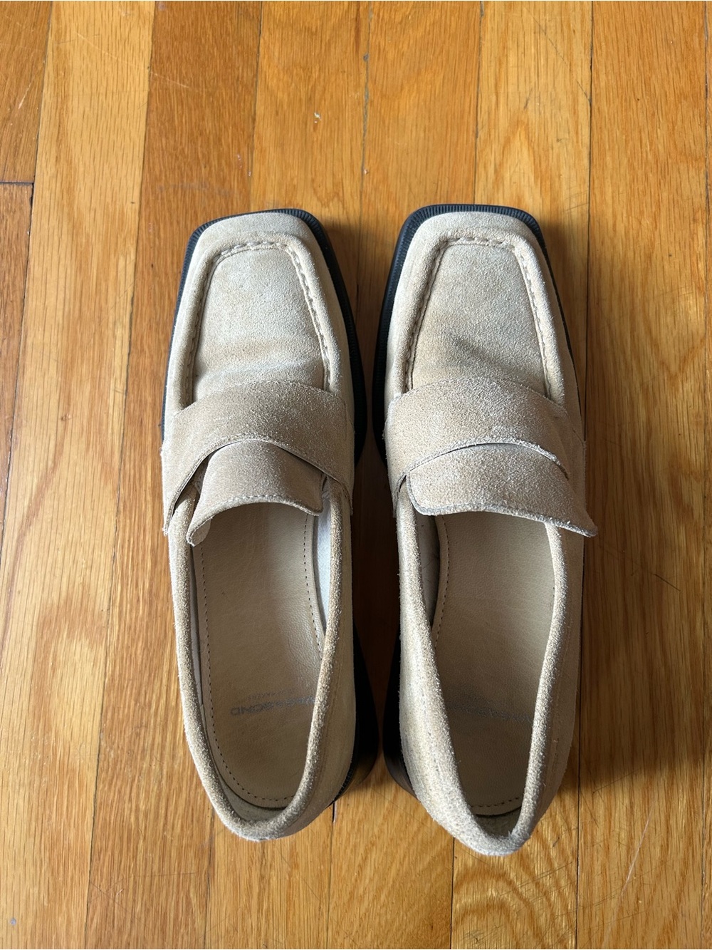 Vagabond Women’s Suede Loafers in Tan